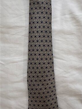 Vintage Hermes Silk Tie 7633 TA Excellent Condition